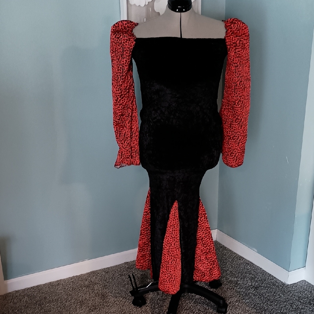 Vampire Mistress Costume